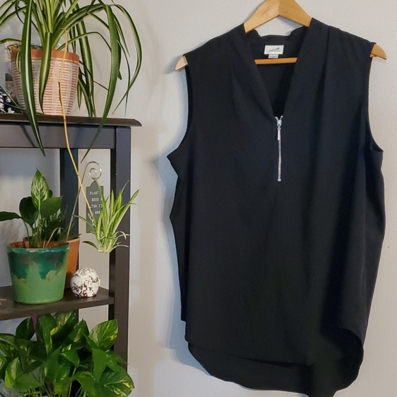 Jaclyn Smith Tops - Jaclyn Smith Black Front Zip Tank Top